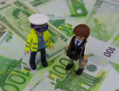 Tiesa izskatīs lietu par nenotikušu darījumu uzrādīšanu PVN deklarācijā