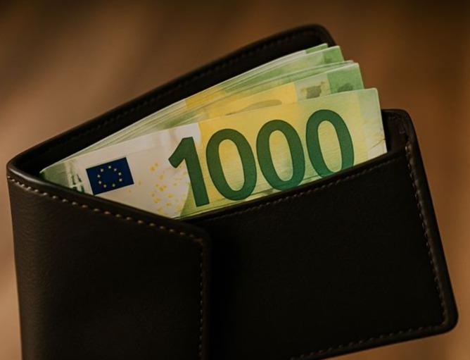 Informācija par izsniegtajiem kredītiem jānodod 3 dienu laikā