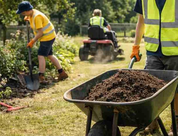 Noderīga informācija par darbu vasaras brīvlaikā skolēniem un viņu vecākiem