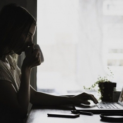 Paplašina pašnodarbināto personu loku, kuras var pieteikties dīkstāves pabalstam