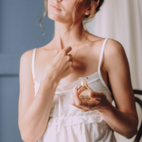 Kā izvēlēties smaržas: ceļvedis smaržu pasaulē